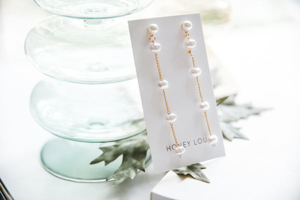 Britt Pearl Earrings